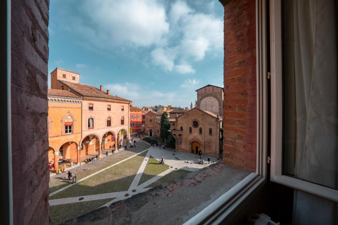 Апартаменты Piazza Santo Stefano Con Vista Болонья Экстерьер фото